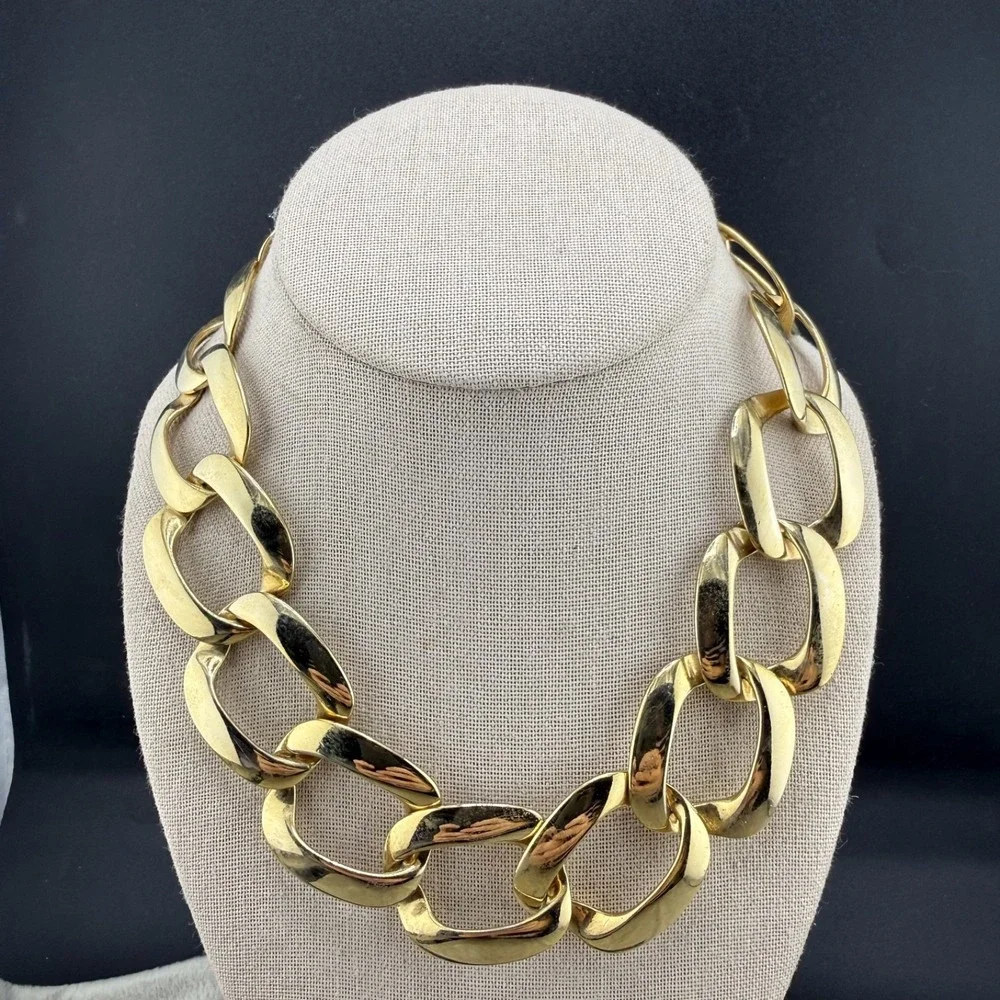 Vintage Estate Chunky Necklace Gold Tone Heavy 80s Chain 17